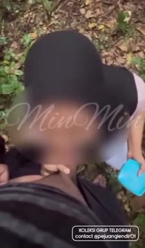 BOKEP INDO – hijab Sepong Kontol Out Door